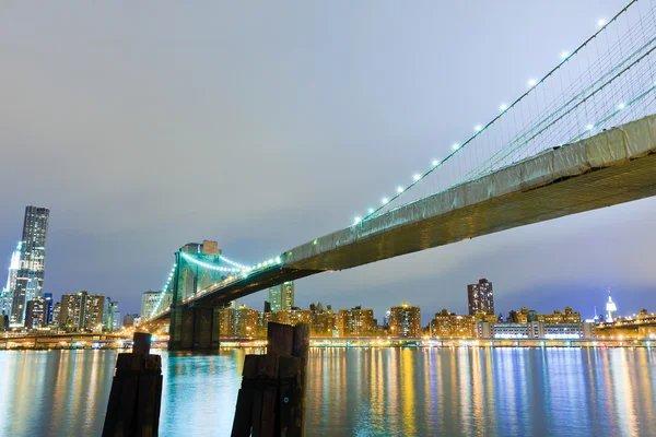 Puente de Brooklyn en la ciudad de Nueva York — Foto de Stock