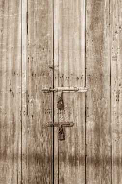 eski ahşap kapı