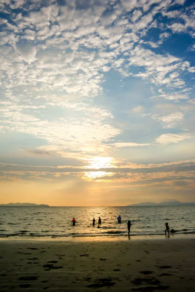 Kind Strand Von Trang Thailand Bei Sonnenuntergang — Stockfoto