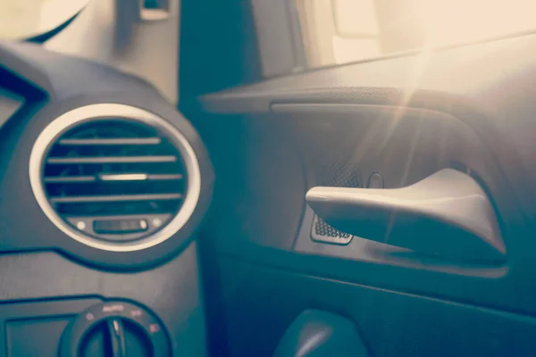 Nahaufnahme Eines Schwarzen Autoscheinwerfers — Stockfoto