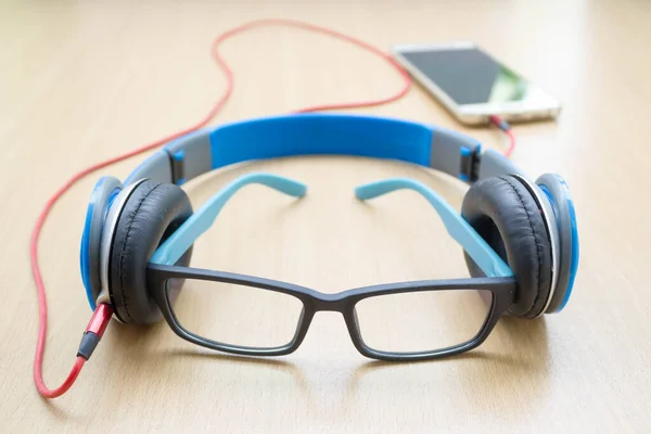 Glasses Headphone Smartphone Wood Floor Concept Photo Listening Music Smart — Stock Photo, Image