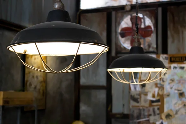 Zbliżenie Vintage Lampy Dekoracji Starym Domu — Zdjęcie stockowe