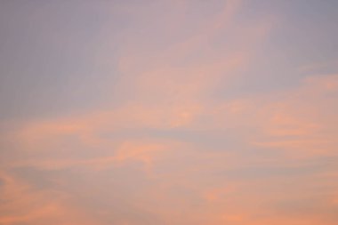 Kızıl gökyüzünün bulanık arkaplan fotoğrafı