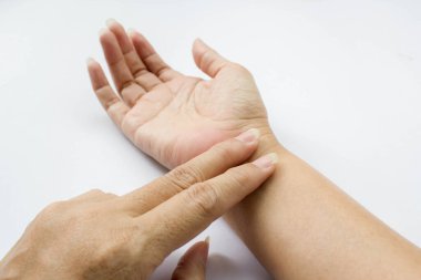 Beyaz arkaplanda nabız kontrolü