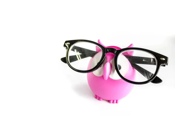 可爱的粉红猫头鹰 带着白色背景的眼镜 — 图库照片