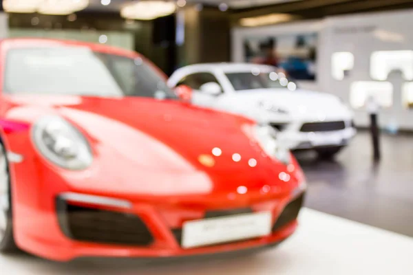 Coche Desenfocado Del Showroom Para Uso Del Fondo — Foto de Stock