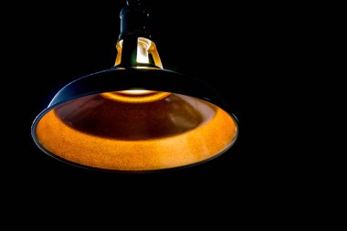 tavan lambası koyu arkaplan