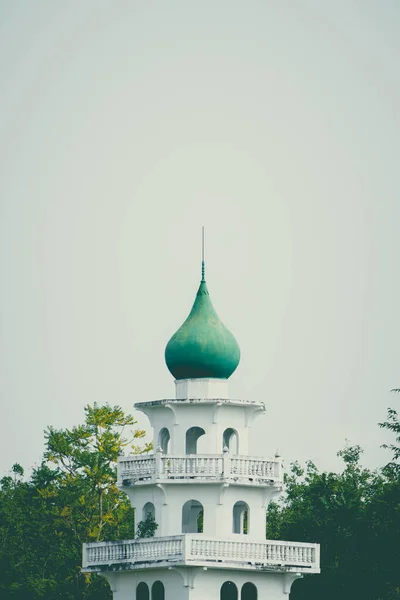 Kopule Masdžida Mešita Pozadí Oblohy Thajsku — Stock fotografie