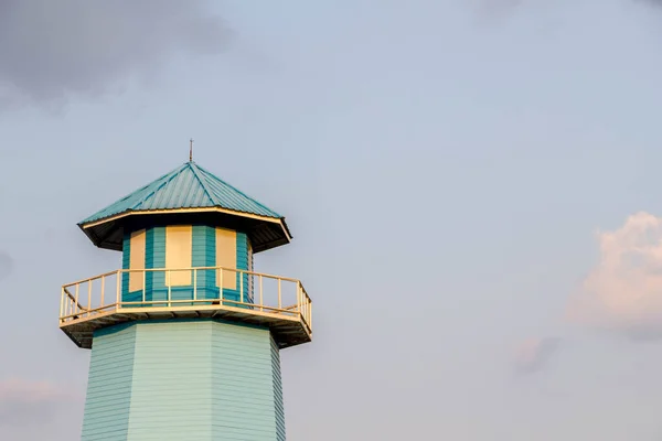 青い空の灯台 — ストック写真