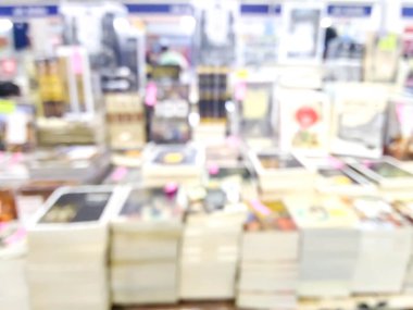 Kitap deposunda rafın bulanıklığı: arkaplan kullanımı için