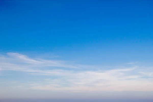 Weiße Wolken Auf Blauem Himmel Hintergrund — Stockfoto