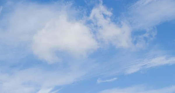 Blue sky and white cloud — Stock Photo, Image