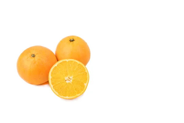 Frutos Anaranjados Aislados Sobre Fondo Blanco Naranjas Maduras Sobre Blanco — Foto de Stock