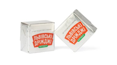 Novoukrainka, Ukrayna, 06.21.2021 Aktif Lviv maya beyaz arka planda izole edildi