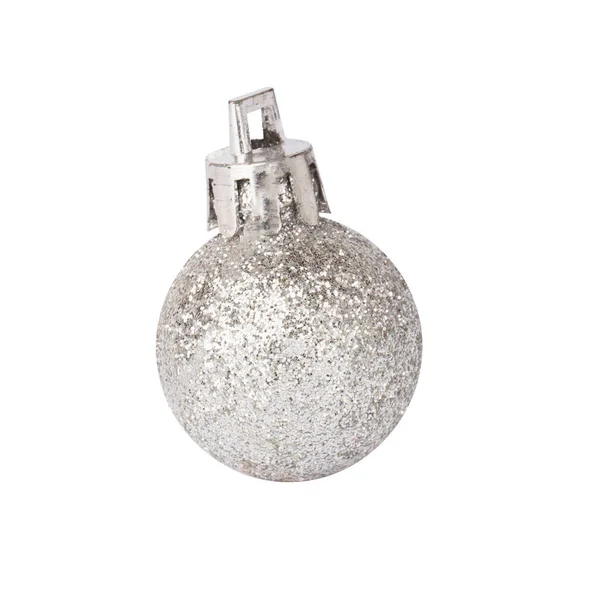Zilveren Kerstbal Geïsoleerd Witte Achtergrond Een Maquette Voor Kerstmis Nieuwjaars — Stockfoto