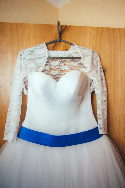 Vestido de casamento branco — Fotografia de Stock