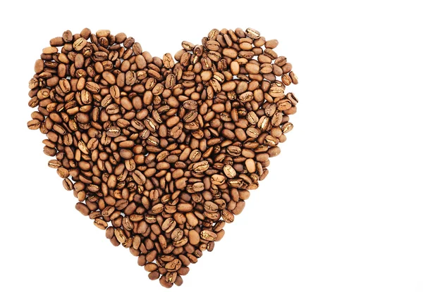 Kávová zrna ve tvaru srdce. kávová zrna izolovaných na bílém pozadí. pražená kávová zrna, lze použít jako pozadí. — Stock fotografie