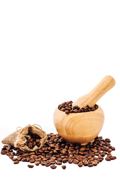 Coffee beans in wooden bamboo mortar isolated on white background. coffee beans isolated on white background. — Stock Photo, Image