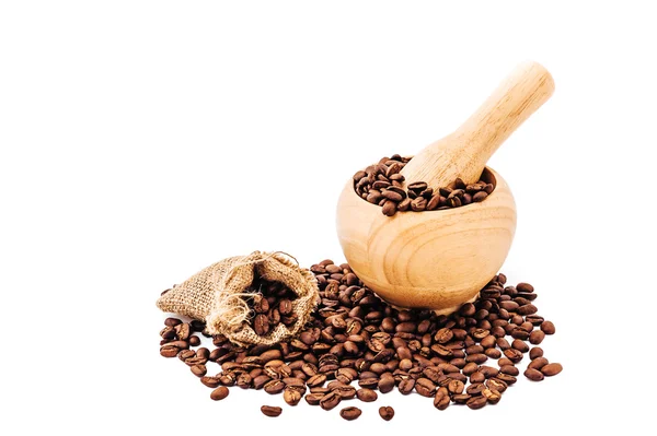 Coffee beans in wooden bamboo mortar isolated on white background. coffee beans isolated on white background. — Stock Photo, Image