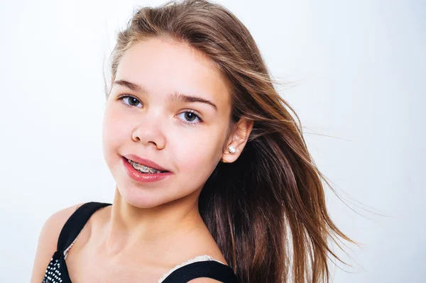 Retrato de mulher de negócios sorridente, isolado em fundo branco — Fotografia de Stock