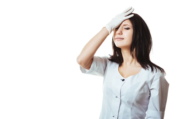 Kobieta lekarz z stetoskop mają problem, przytrzymaj ręka głowa stres, pojęcie negatywnych emocji, ból głowy, ból, błąd. Na białym tle nad białym — Zdjęcie stockowe