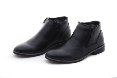 Stüdyo Çift Klasik erkek ayakkabı bir kadeh. Beyaz arka plan üzerinde izole