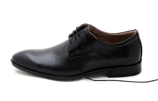 Chaussures homme en cuir classiques isolées sur fond blanc. Mode masculine  . — Photo