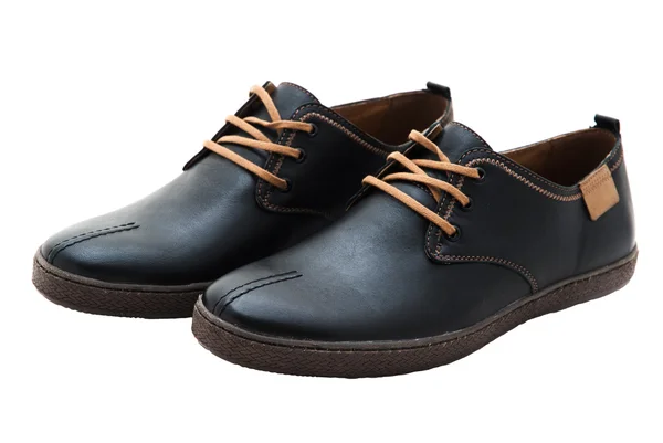 Chaussures homme en cuir classiques isolées sur fond blanc. Mode masculine  . — Photo