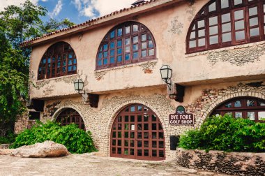 antik köy altos de chavon - Dominik Cumhuriyeti yeniden sömürge kasaba. Casa de campo, la romana, Dominik Cumhuriyeti. Ponderosa tarzı, tropik tatil beldesi