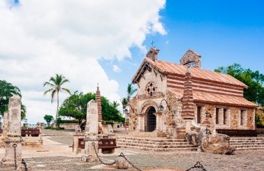 antik köy altos de chavon - Dominik Cumhuriyeti yeniden sömürge kasaba. Casa de campo, la romana, Dominik Cumhuriyeti. Ponderosa tarzı, tropik tatil beldesi
