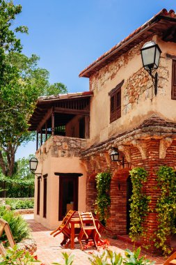 Antik köy Altos de Chavon - Dominik Cumhuriyeti yeniden sömürge kasaba. Casa de Campo, La Romana, Dominik Cumhuriyeti. Meslek ve seyahat. tropikal tatil beldesi