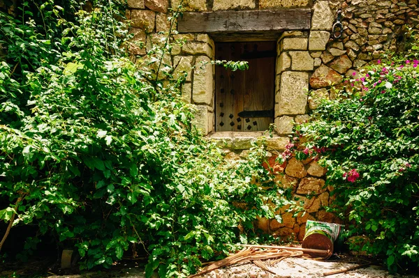 Antik köy altos de chavon - Dominik Cumhuriyeti yeniden sömürge kasaba. Casa de campo, la romana, Dominik Cumhuriyeti. Ponderosa tarzı, tropik tatil beldesi — Stok fotoğraf