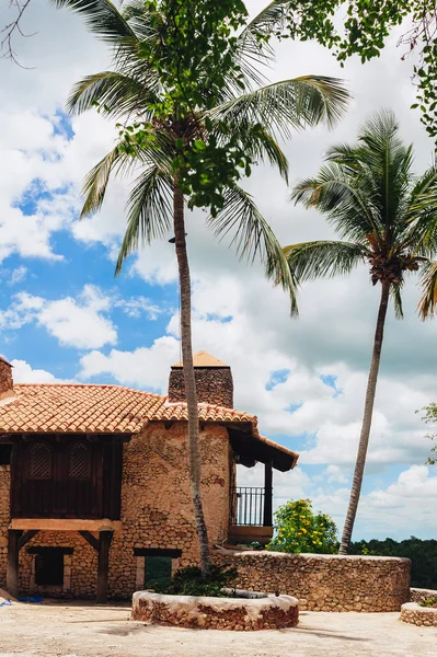 Ancient village Altos de Chavon - Colonial town reconstructed in Dominican Republic. Casa de Campo, La Romana, Dominican Republic. Vocation and travel. tropical seaside resort — Stock Photo, Image