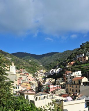 Vernazza 'nın havadan görünüşü - La Spezia, Liguria, İtalya' nın kuzeybatısındaki küçük İtalyan kasabası.