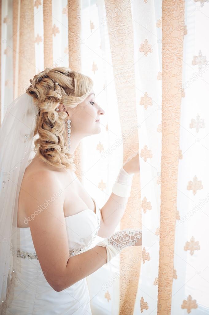 Beautiful Bride Getting Ready 60