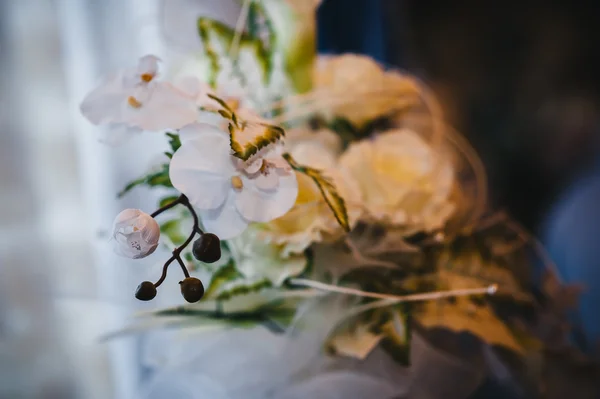 Mesa principal para recién casados en el salón de bodas —  Fotos de Stock