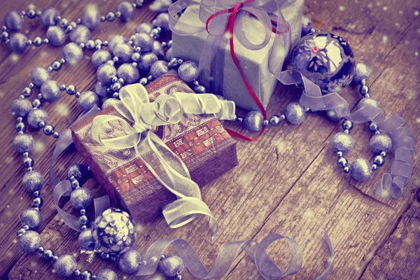 礼品盒用圣诞装饰品 — 图库照片