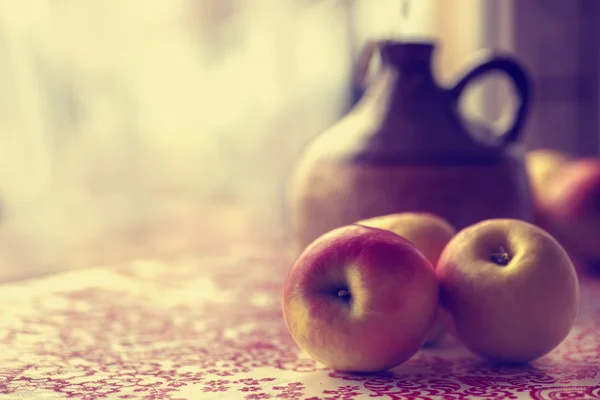 Raw ripe apples — Stock Photo, Image