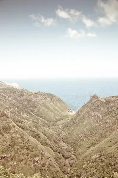 Bel océan et montagnes — Photo