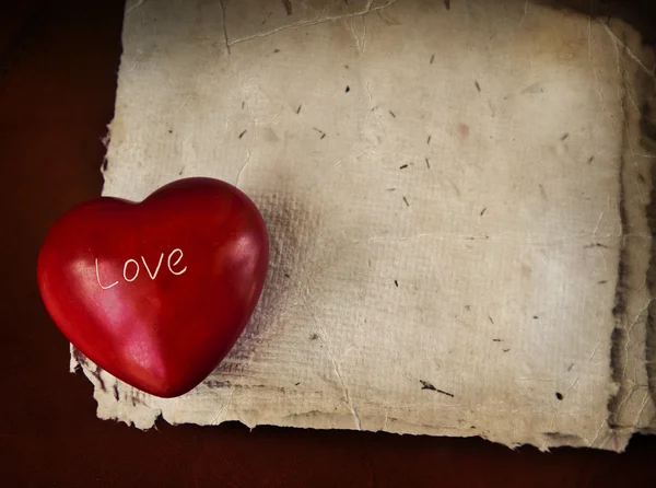 Valentijnsdag achtergrond met rood hart — Stockfoto
