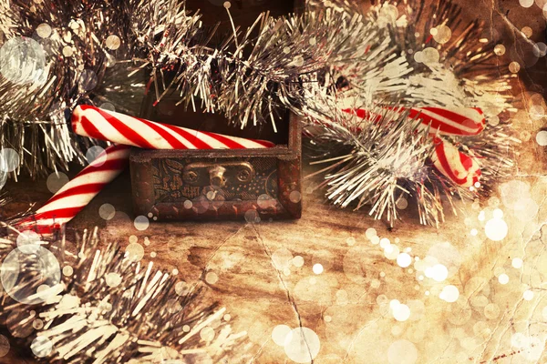 Рождественские конфеты в коробке — стоковое фото