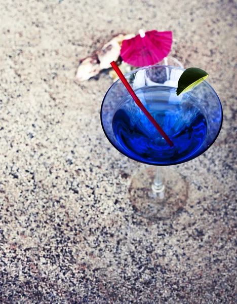 Cocktail glass with umbrella — Stock Photo, Image