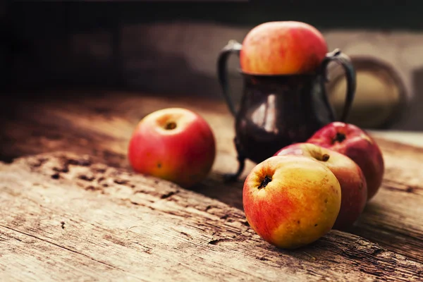 Autumn apples  on table — Stock Photo, Image