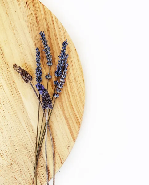 Lavendel over houten achtergrond — Stockfoto