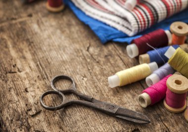 Makas ve bobin konu ile