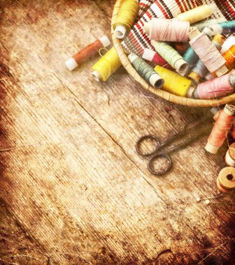 Makas ve bobin konu ile