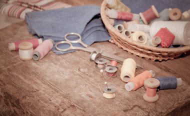 Makas ve bobin konu ile