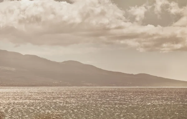 Oceano e montanha, ilha Maui, Havaí — Fotografia de Stock