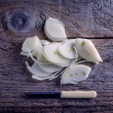 soğan bir ağaç üzerinde