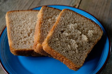 Bir plaka retro tarzı ekmek